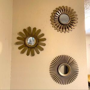 Small gold circle mirrors wall decor (set of 3)